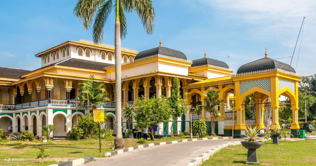 Medan Tour on a Budget: Affordable Adventures in Sumatra