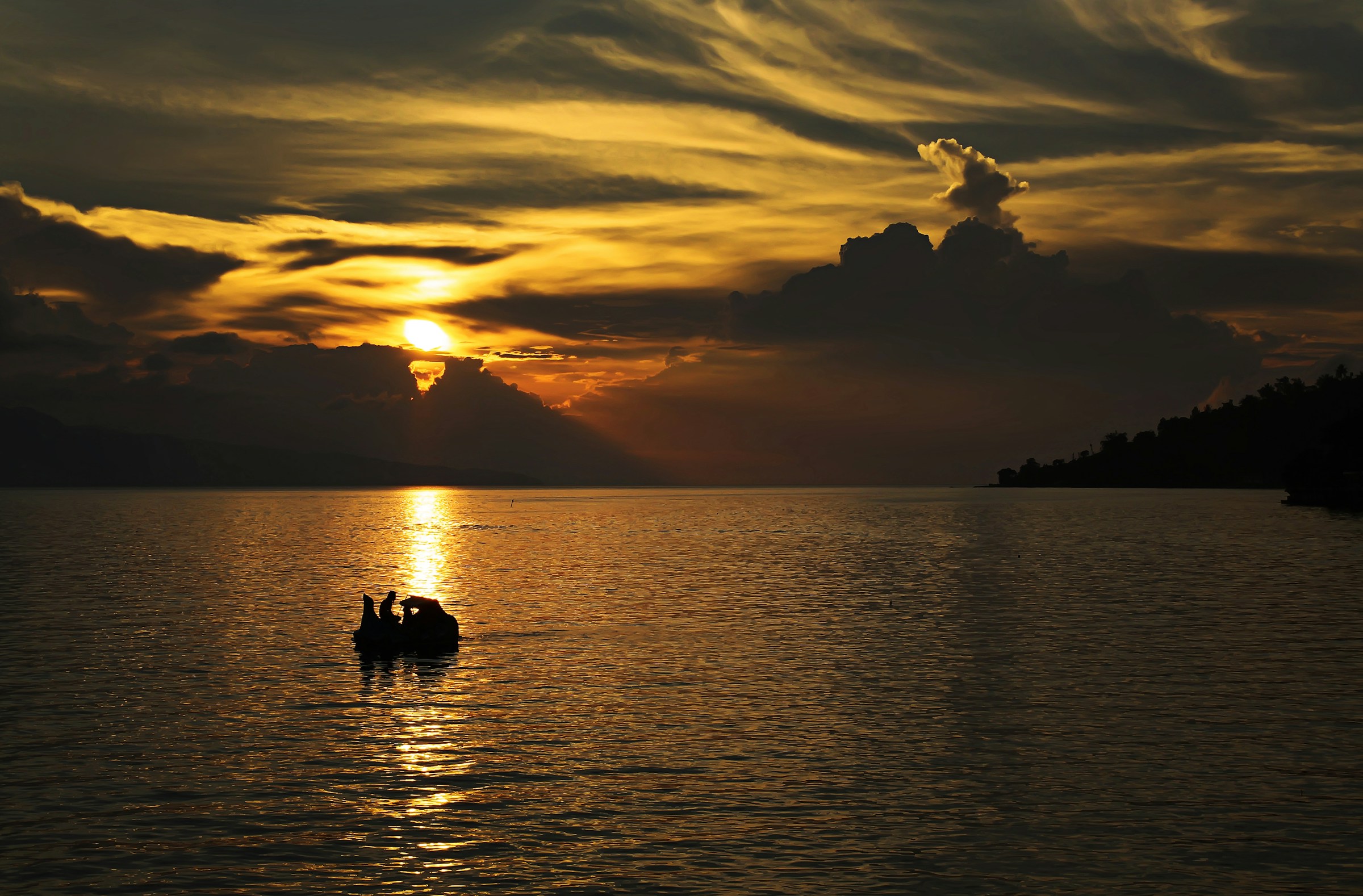 Unforgettable Experiences with a Lake Toba Tour