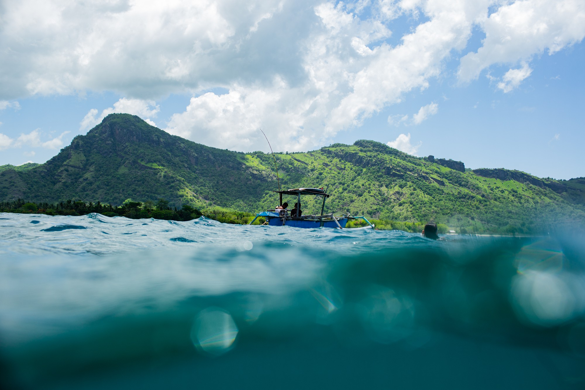 Lake Toba Tour: Scenic Views and Natural Wonders