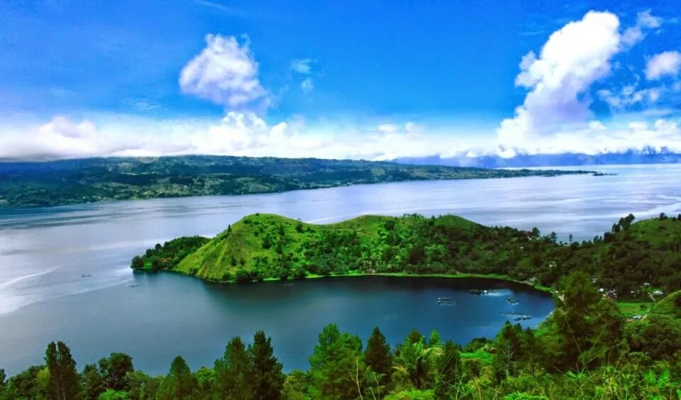 Discover the Allure of Medan and Lake Toba with Tobatransporter.com