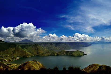 Seamless and Stress-Free: Explore Lake Toba's Hidden Gems with Tobatransporter.com