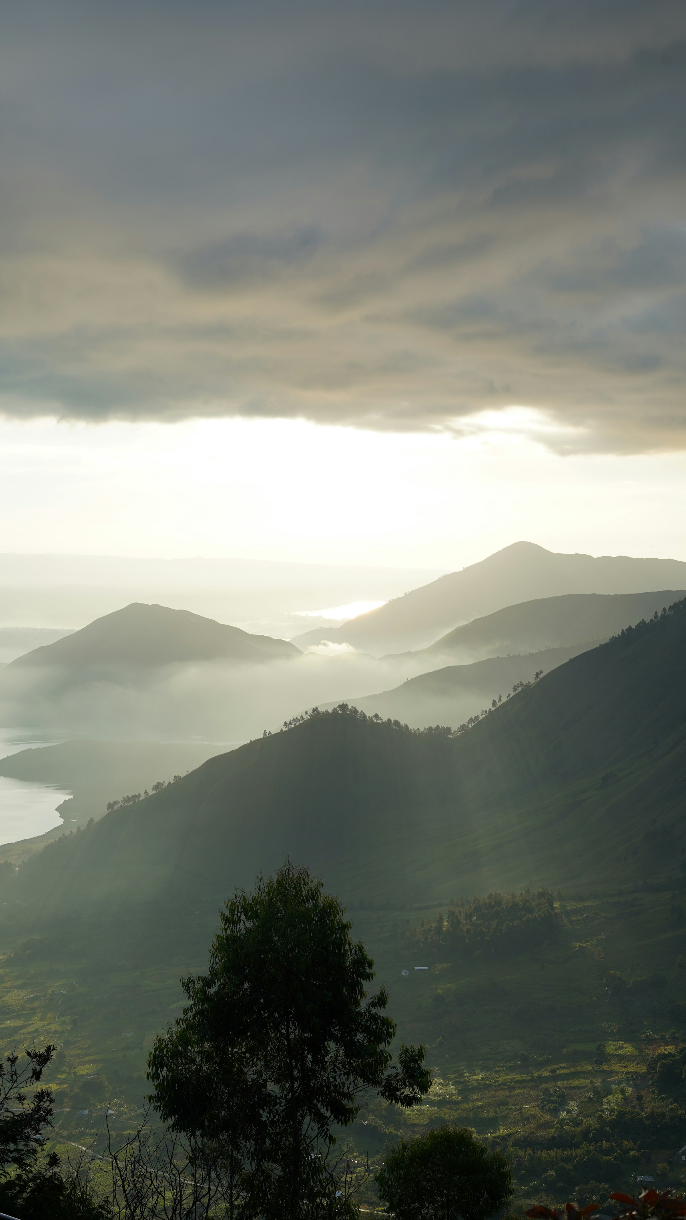 Lake Toba Tour: How a Medan Tour Completes the Experience